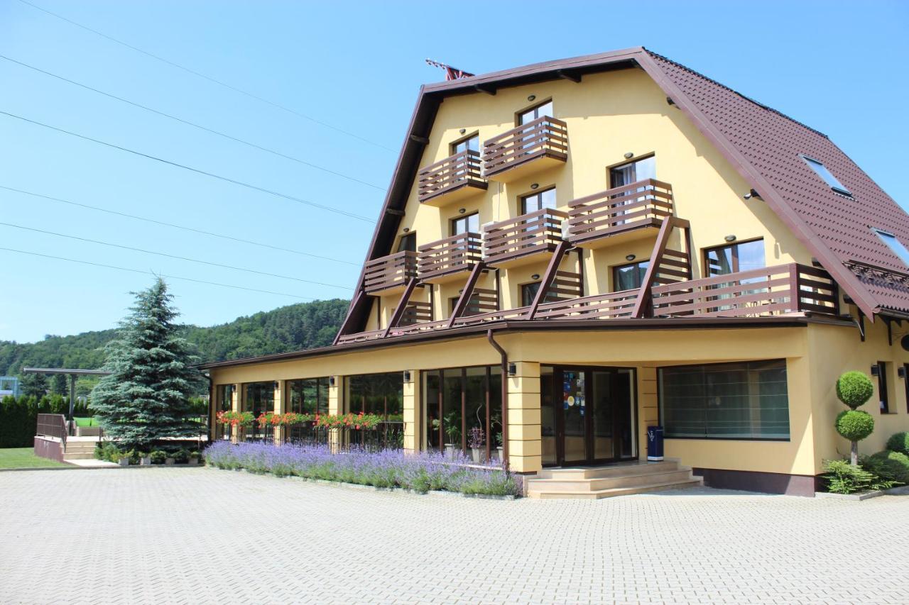 Vila Trapez Săcele Exterior foto